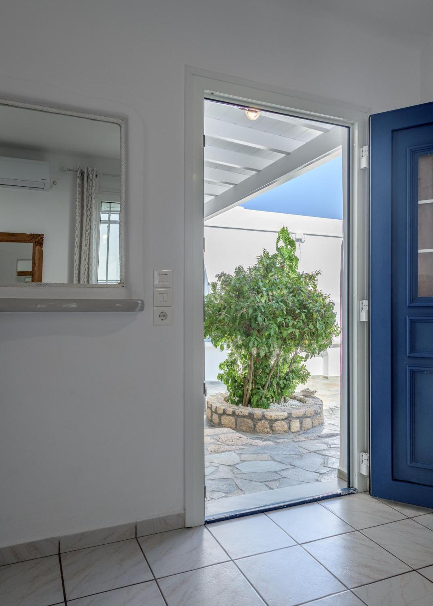 Floras Rooms Pollonia Ngoại thất bức ảnh
