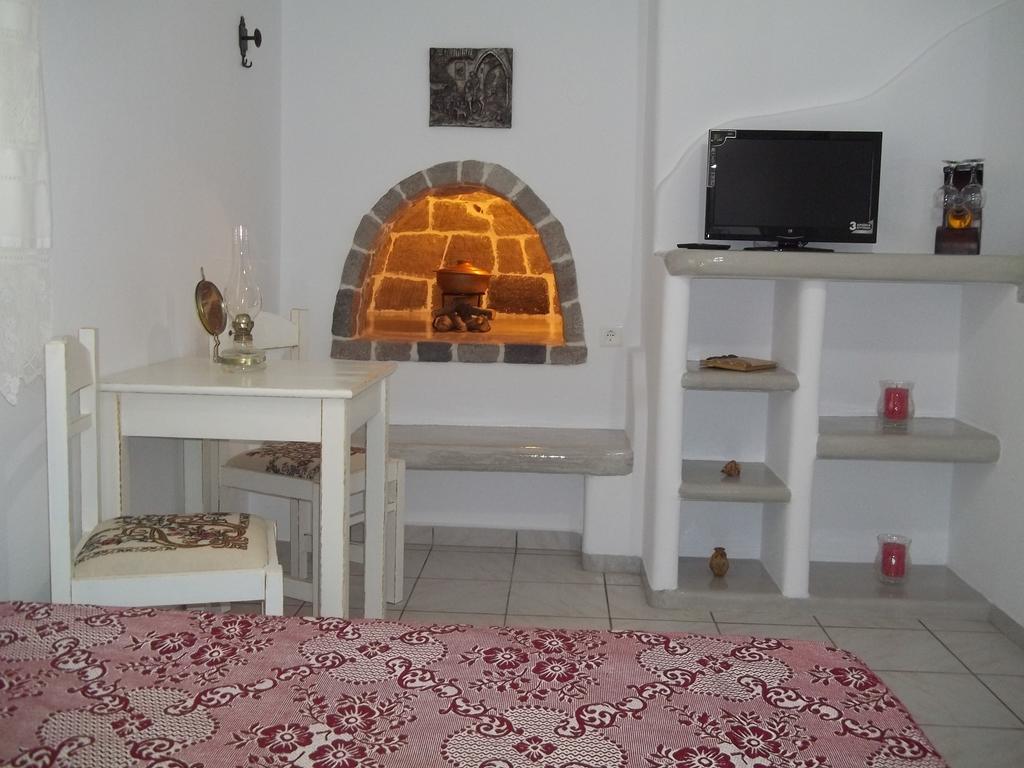 Floras Rooms Pollonia Ngoại thất bức ảnh