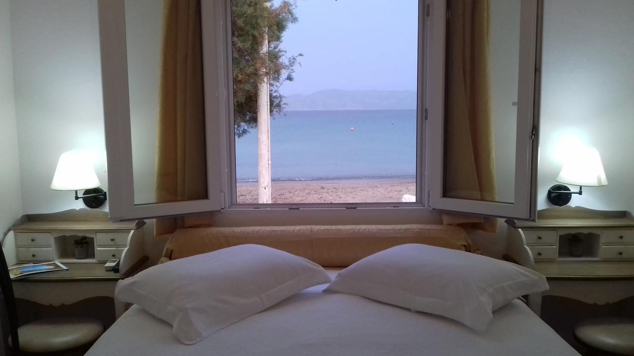 Floras Rooms Pollonia Ngoại thất bức ảnh